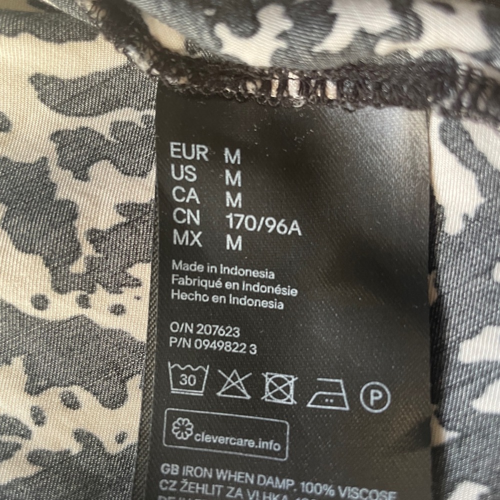 H&M blouse - Picture 4 of 6